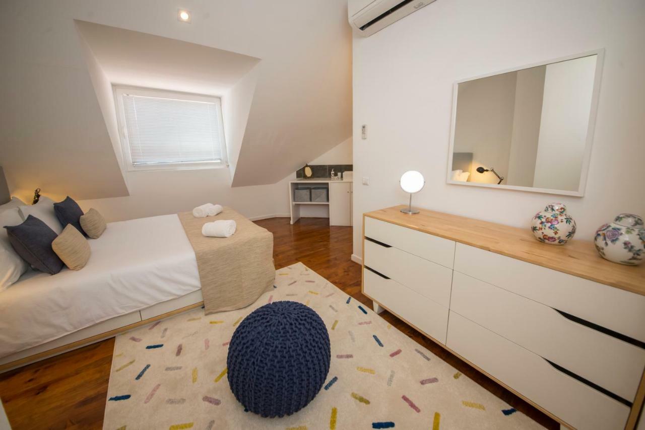 A Captivating Apartment Close To River Tagus In Лиссабон Экстерьер фото